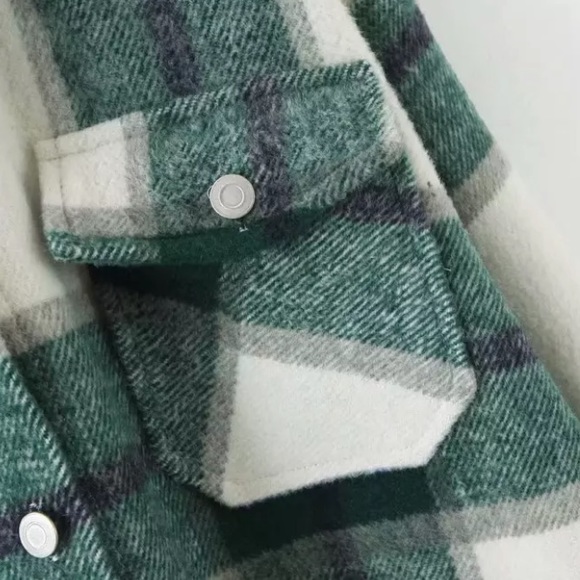 SOLD OUT Green Plaid Oversized Flannel Shacket Shirt Jacket - Picture 10 of 11